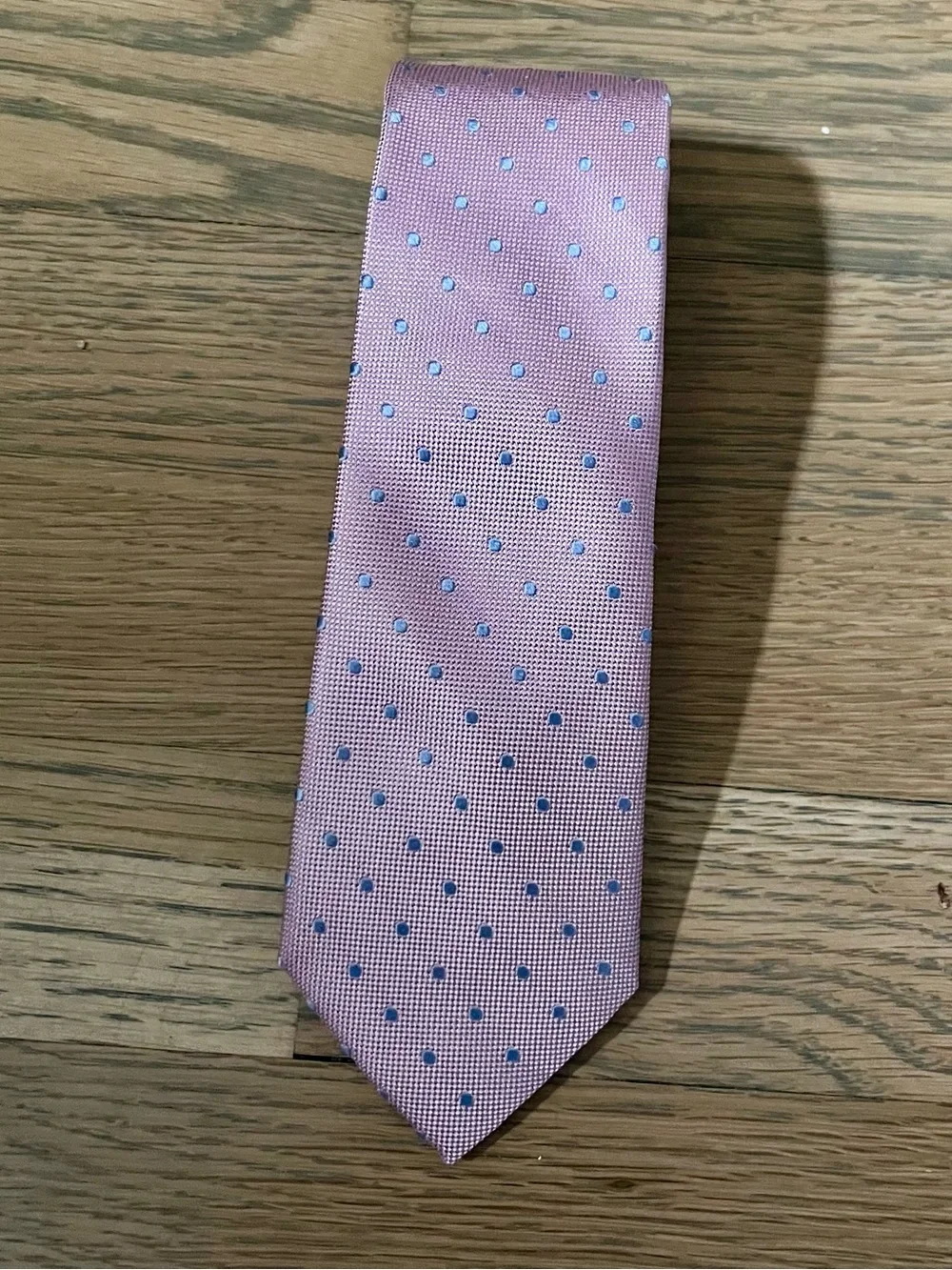 Nordstrom Boys Pink Polka Dot Tie with Blue Dots. 100% Silk.